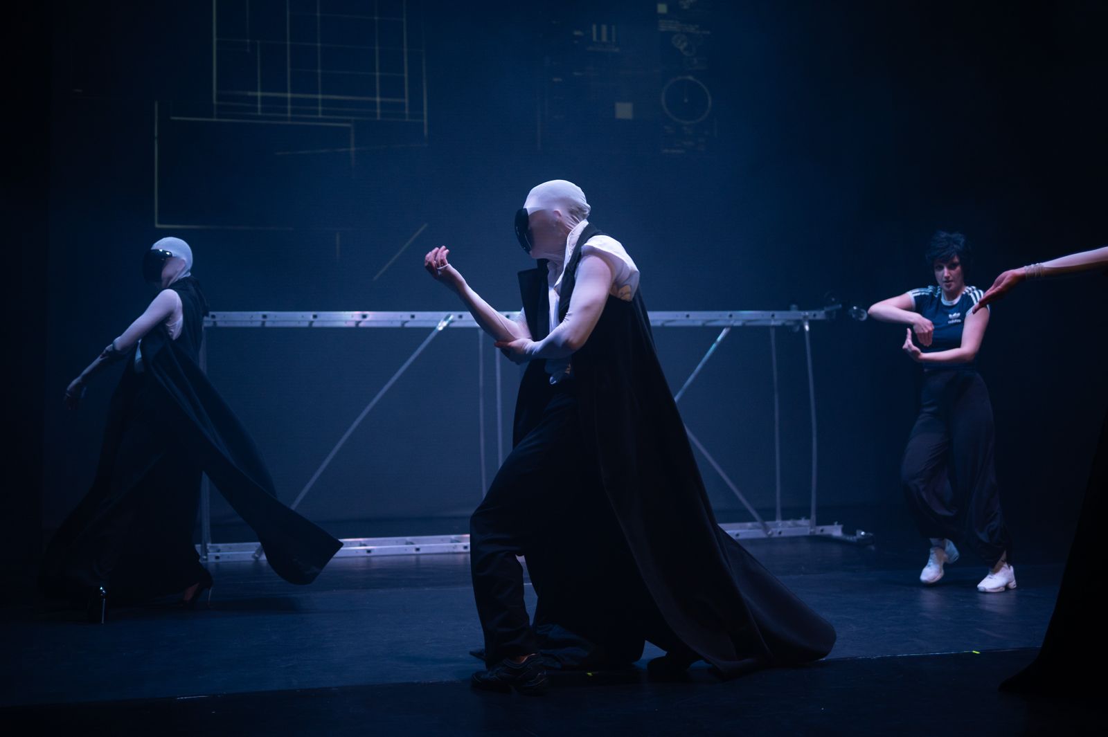 De la Lyon la Iași: HazarDance aduce în cadrul Romanian Creative Week un nou limbaj coregrafic al dansului contemporan 
