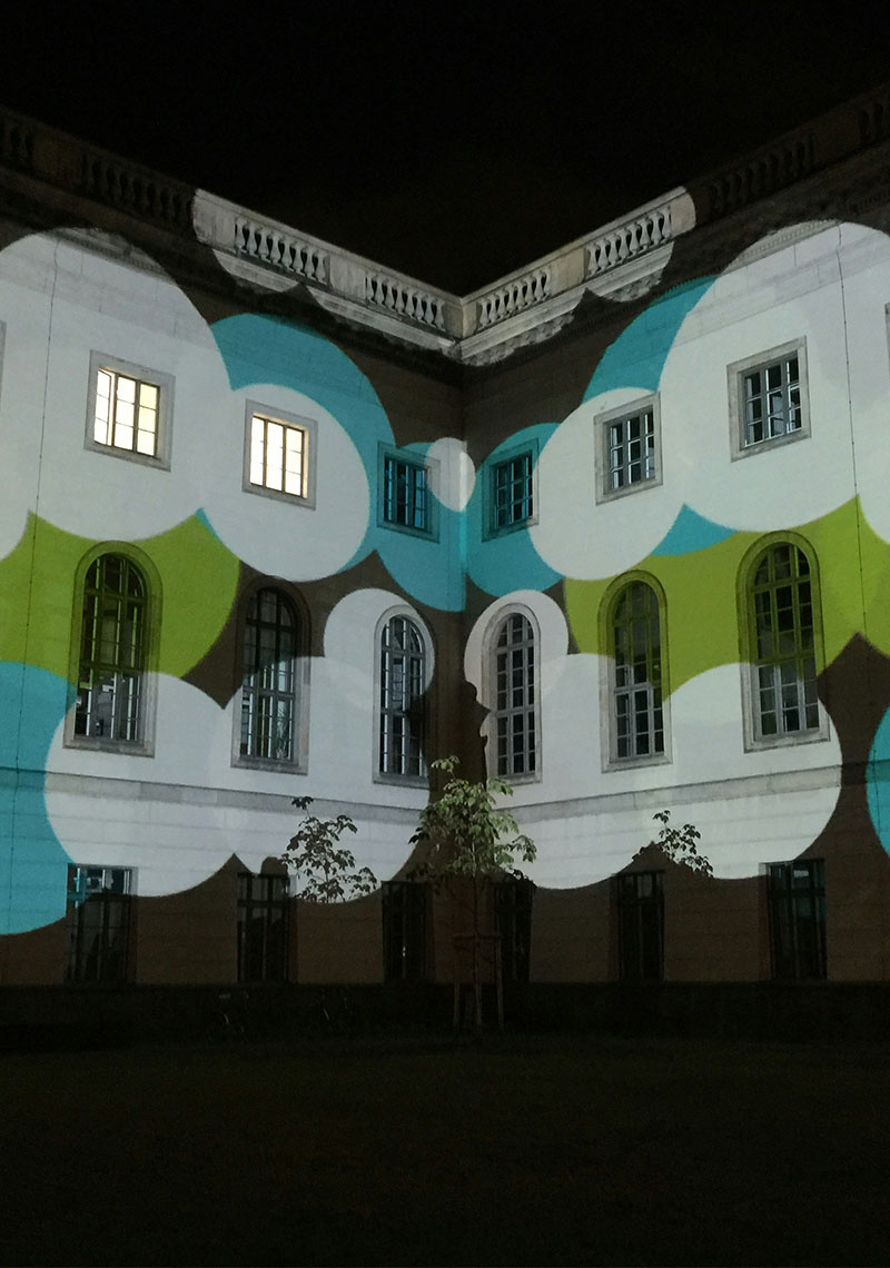 Imaginarium Box – a very young video mapping installation 